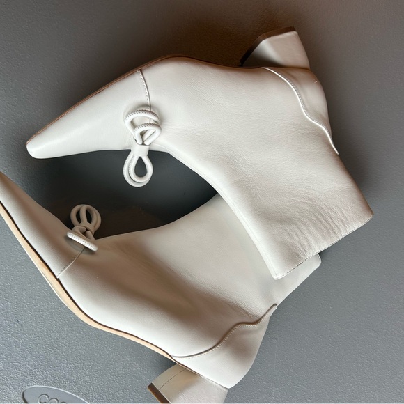 NEW IVY CITY CO White Ankle Boots - Picture 11 of 16